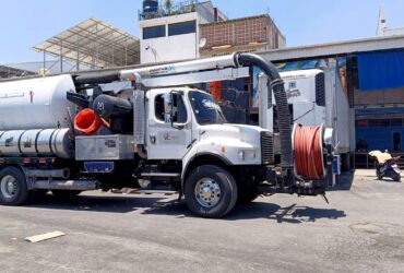Después de Semana Santa, continúa trabajos de desazolve con camión vactor